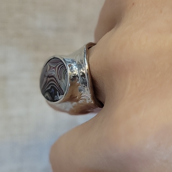 FORDITE BOLD BOHO STATEMENT RING - Picture 4 of 9